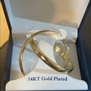 Gold platted hoop earrings